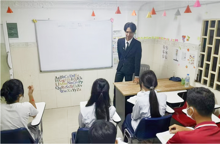 カンボジア：NPO光語学スクール／光共立語学スクール