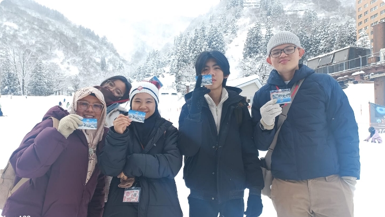 越後湯沢 雪体験(インドネシア)