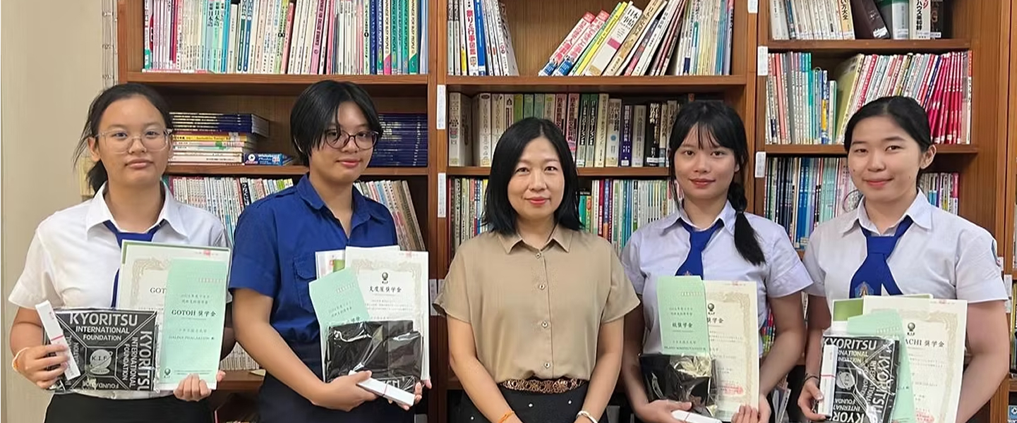 2024年度 ラオス現地支給奨学金授与式