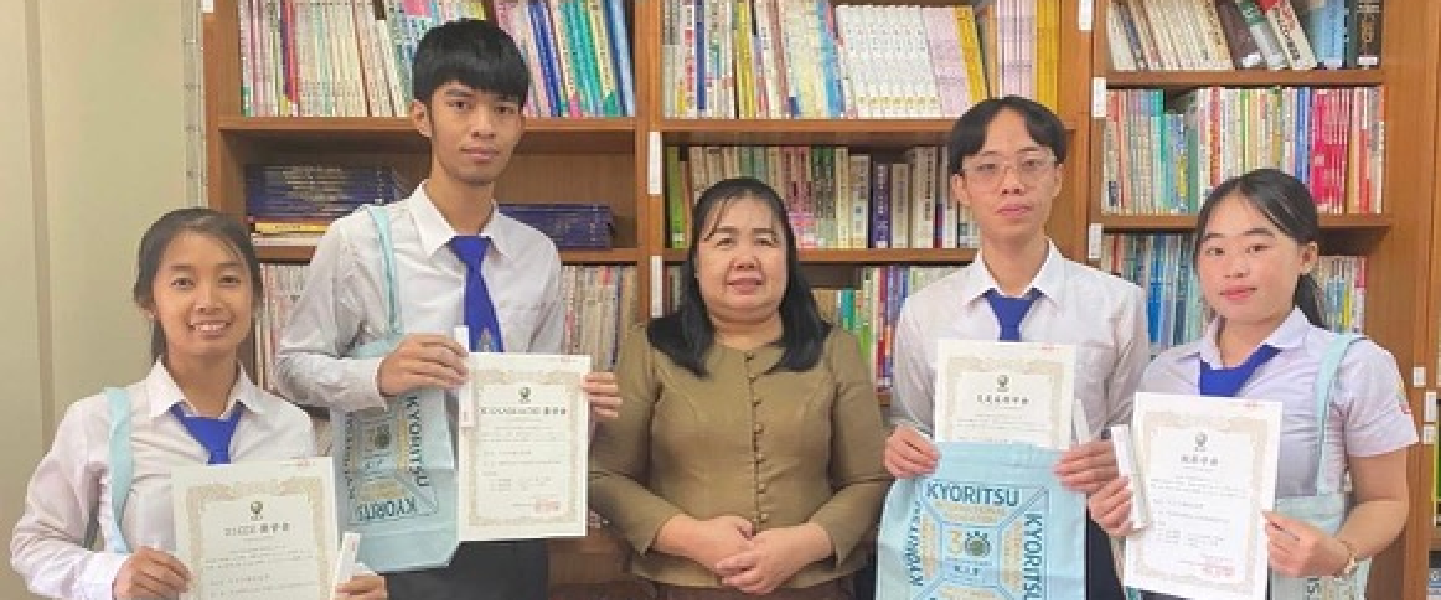 2025年度 ラオス現地支給奨学金授与式